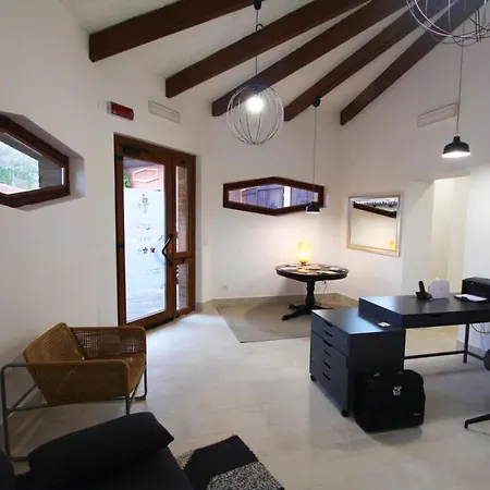 ホテル Torre Di Codana 3*